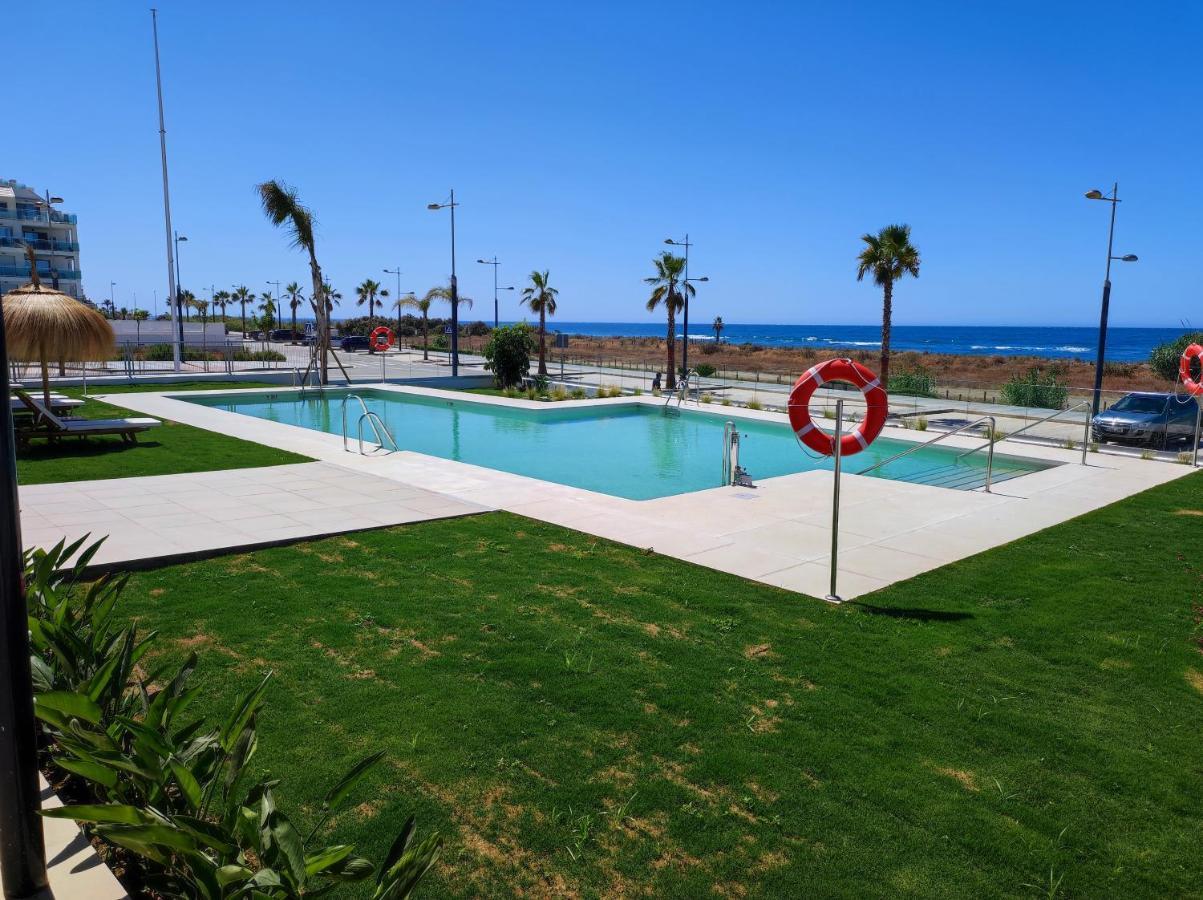 Espectacular Apartamento En Primera Linea De Playa Torrox Eksteriør billede